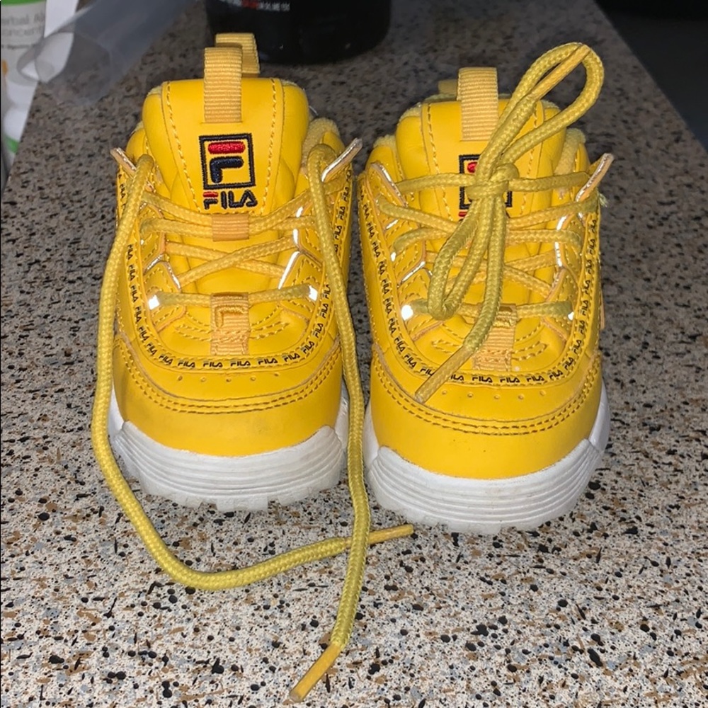 Shoes - Picture 2 of 3